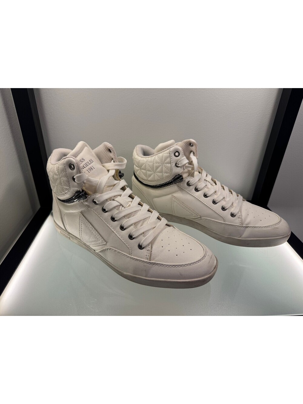 Guess Men’s White High Top Sneakers Size 8.5 GMFIZER Quilted Zip Casual Shoes